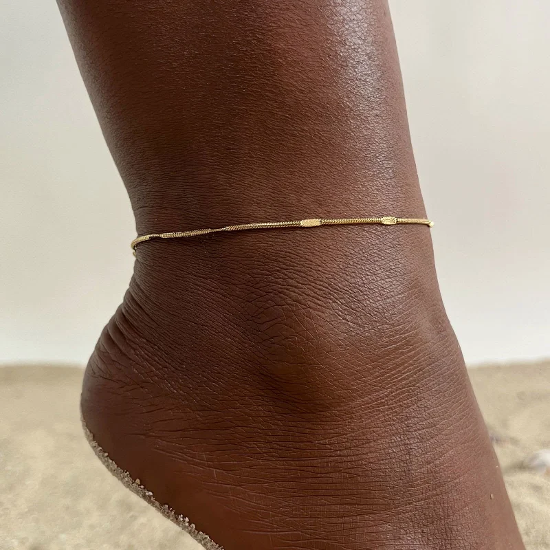 Gold Stainless Steel Minimalist Anklet with CharmSequined T-Shirts