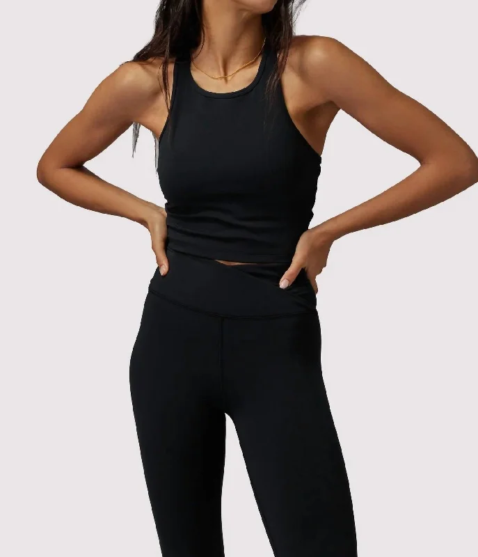 Gym jacketDream Tech Crop Tank In Black