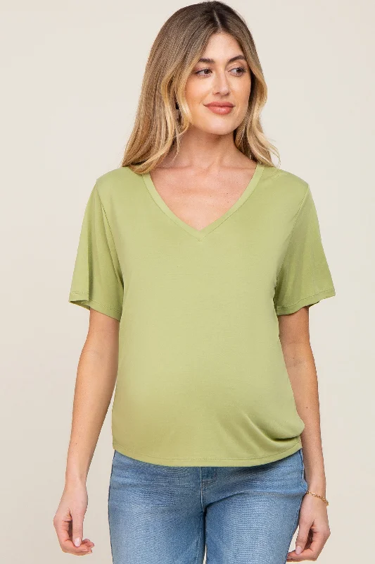 Light Green V-Neck Relaxed Maternity Short Sleeve TopVNeckTopEclipse